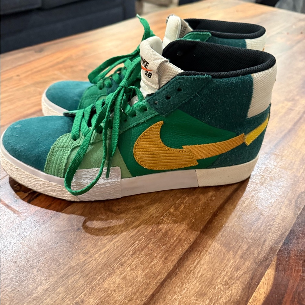 Nike sb mid premium blazer size 8.5 men mosaic green